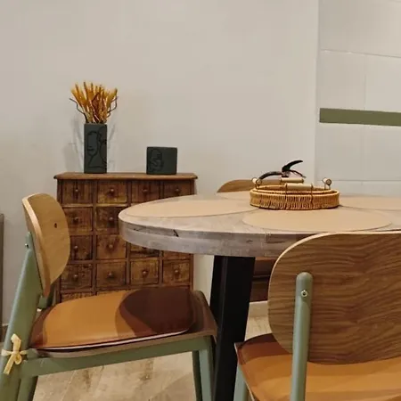 Le Charme Little * Кадіс