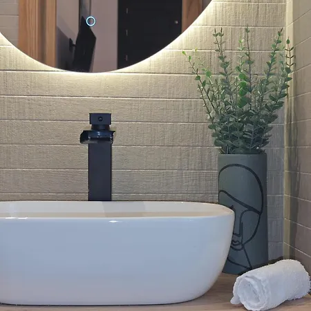 Le Charme Little Apartment *