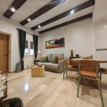 Le Charme Little Apartment *
