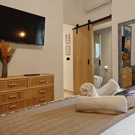 Апартаменти Le Charme Little *