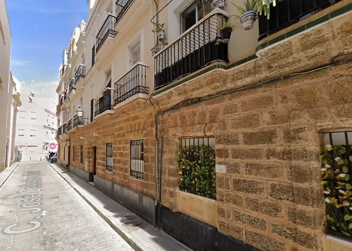 Le Charme Little Καντίζ